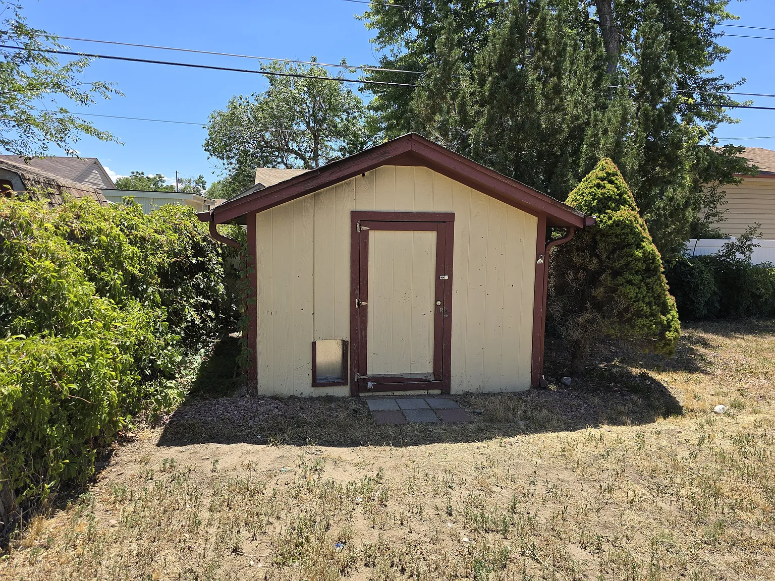 3 bed, 1000 sqft, $2,100 — Photo 4
