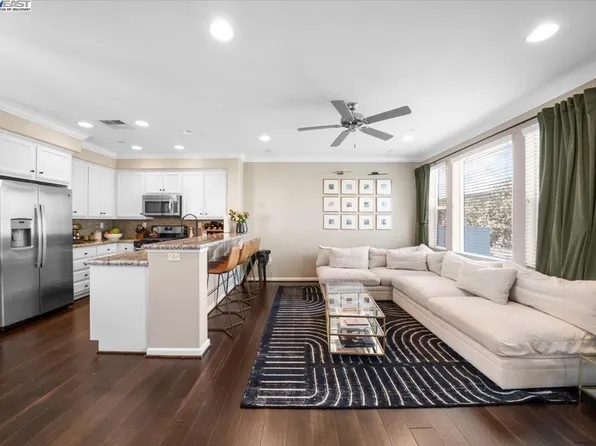 118 Selby Ln Unit 10, Livermore, CA 94551