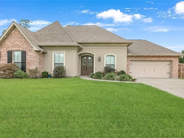 321 Nelson Landing Dr, Pearl River, LA 70452