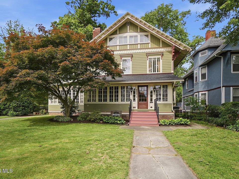 1st image of 2347 Robinwood Ave