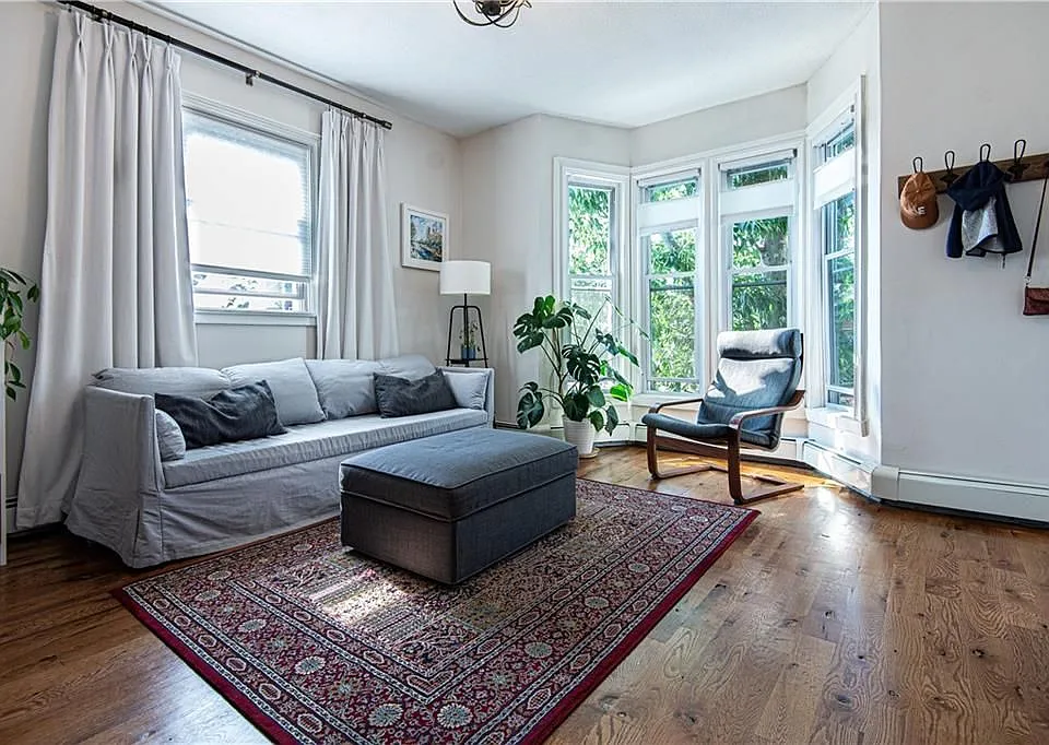 91 Jenkins St