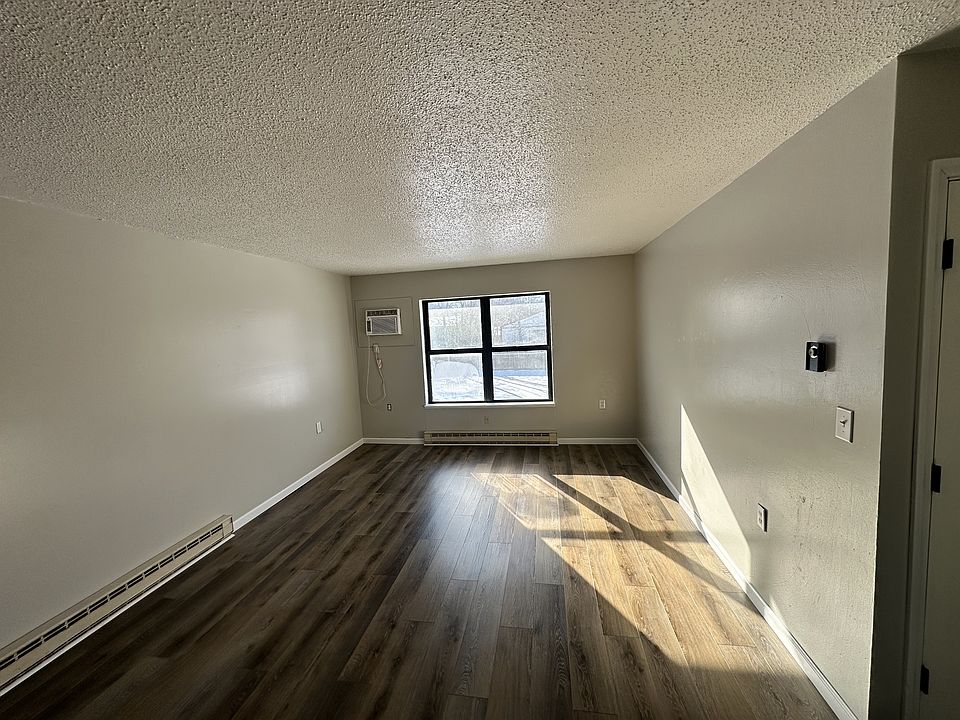 1st image of 1436 W Mill St #11156395