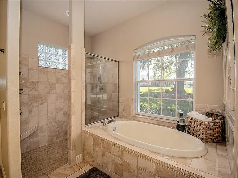 6237 Ashley Dr — Photo 24