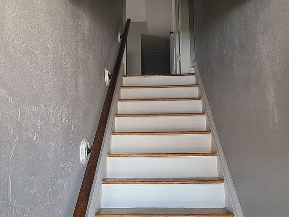 2nd image of 1555 Tamm Ave #A