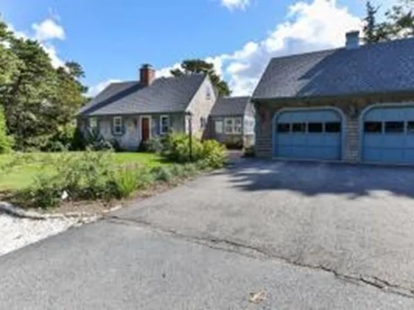 176 Maple St, Barnstable, MA 02630
