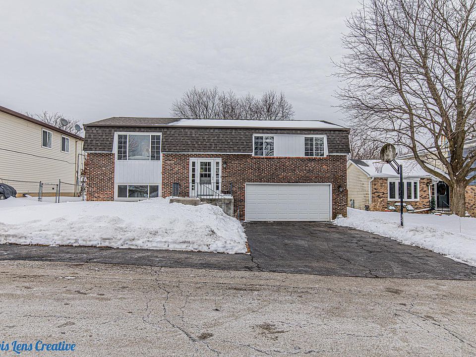 1st image of 5316 W Lake Shore Dr
