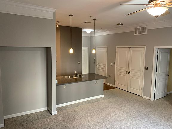 4th image of 1400 Granby St Unit 113