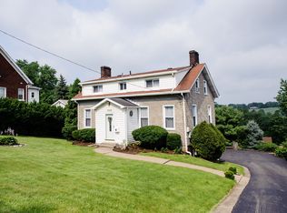 1058 Greentree Rd, Pittsburgh, PA 15220