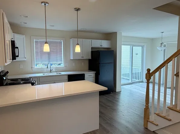 51 Everit Ave #B, Framingham, MA 01702