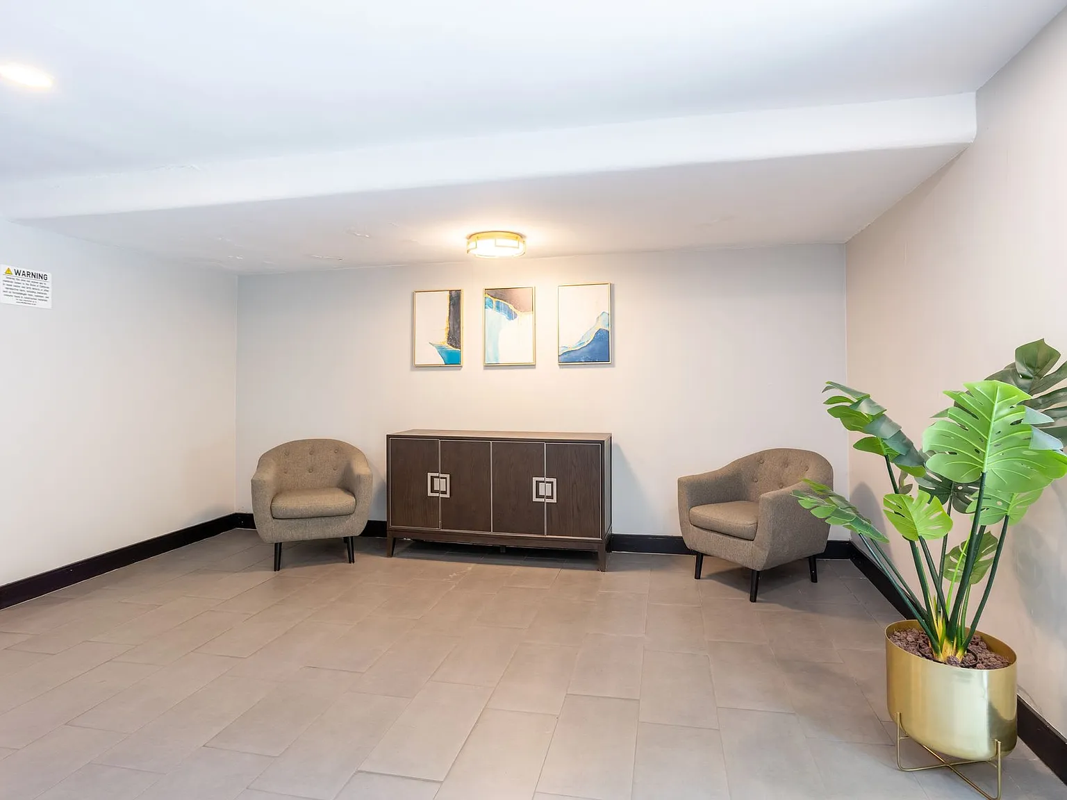115 North Wetherly Drive — Photo 3
