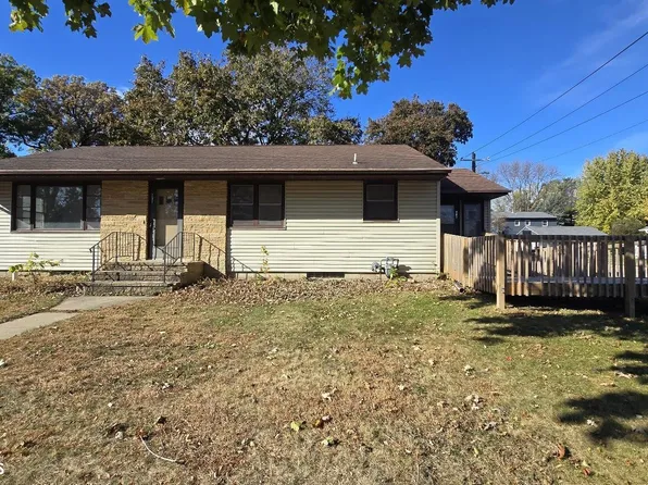 207 N Lincoln St, Lake Mills, IA 50450