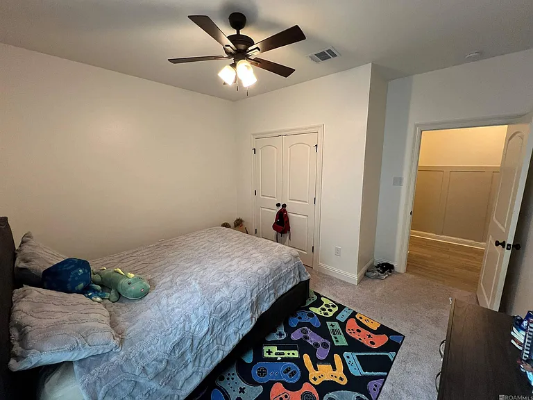 18945 Corlis Green Dr — Photo 14