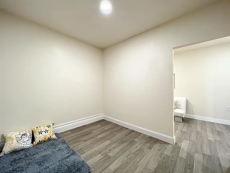 Park Manor Dr — Photo 12