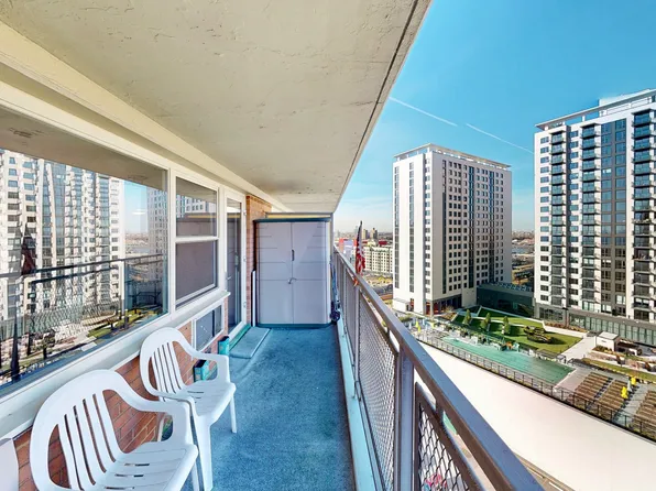 2932 West Fifth Street image 5 of 14