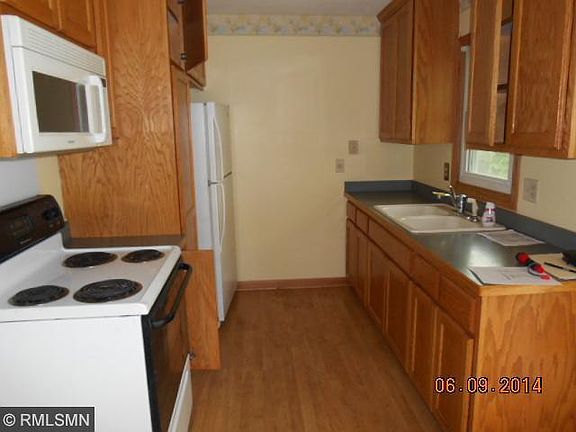 3rd image of 801 82nd Ave N