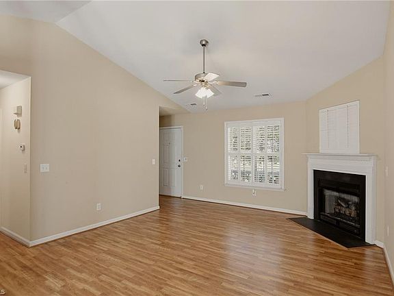 5th image of 198 Tilmark Dr