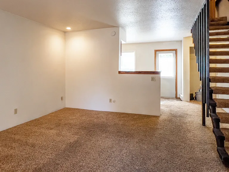 515 White St #1 — Photo 3