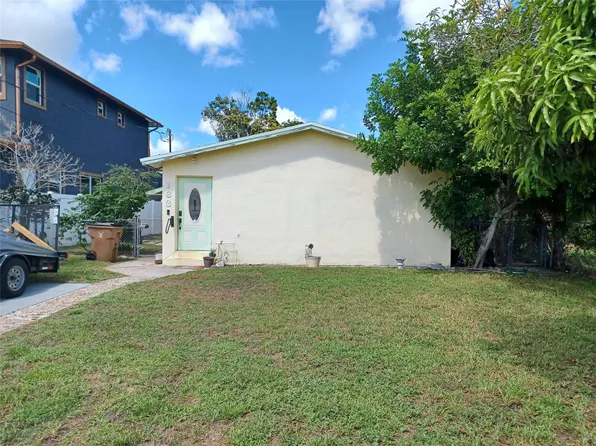 163 SW 4th Street, Deerfield Beach, FL 33441