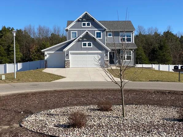 2123 Sassafras Cir, Muskegon, MI 49445