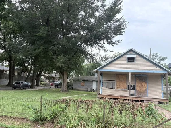1638 Ewing Ave, Kansas City, MO 64126