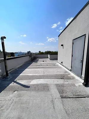 Rented by ERNY LLC | media 23