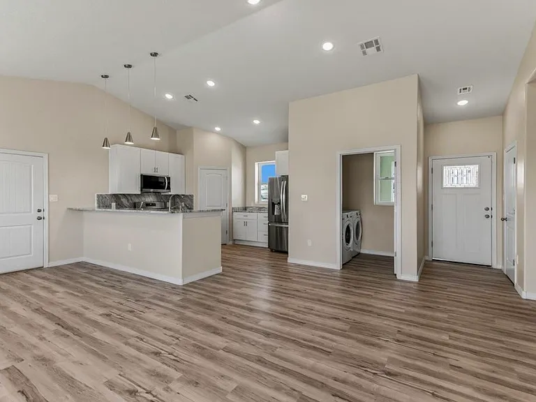6 Romano Ray Ct — Photo 4