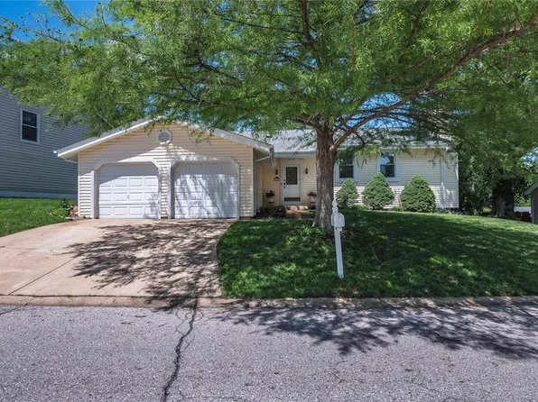 124 Shaw Dr, Eureka, MO 63025