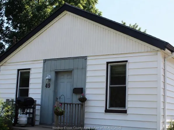 49 Kennedy St, Brantford, ON N3R 2C7