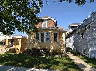 5824 W Newport Ave, Chicago, IL 60634