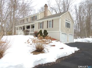 12 Cardinal Ln, Monroe, CT 06468