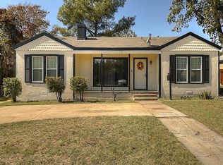 1705 N Riverside Dr, Fort Worth, TX 76111