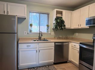 221 High Path Rd, Windsor, CT 06095