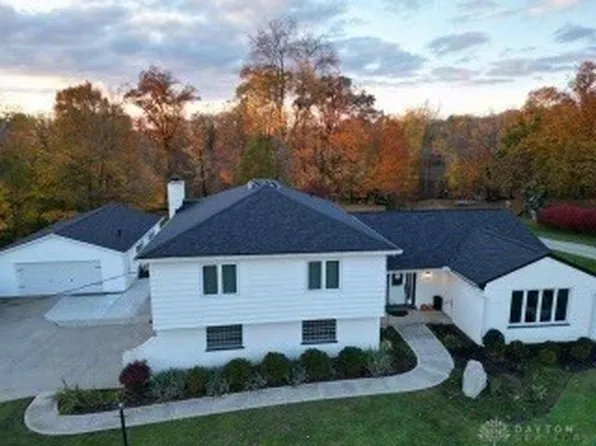 8657 Ridgecrest Dr, West Chester, OH 45069