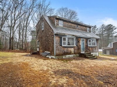 1094 Glebe St, Taunton, MA, 02780