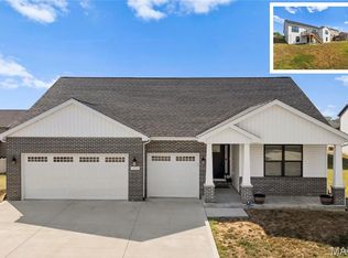 1433 Victoria Square Ct, O'Fallon, IL 62269