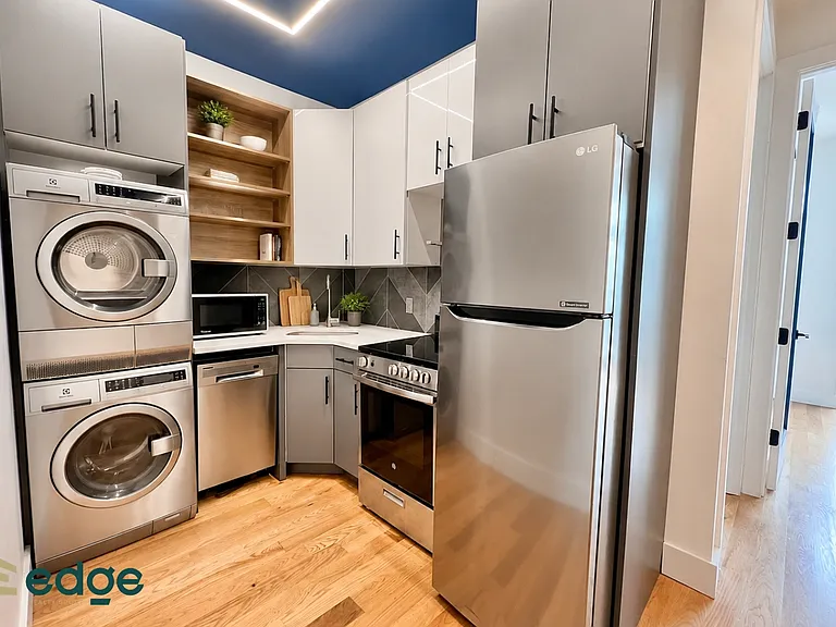 188 Pulaski St #2A — Photo 3
