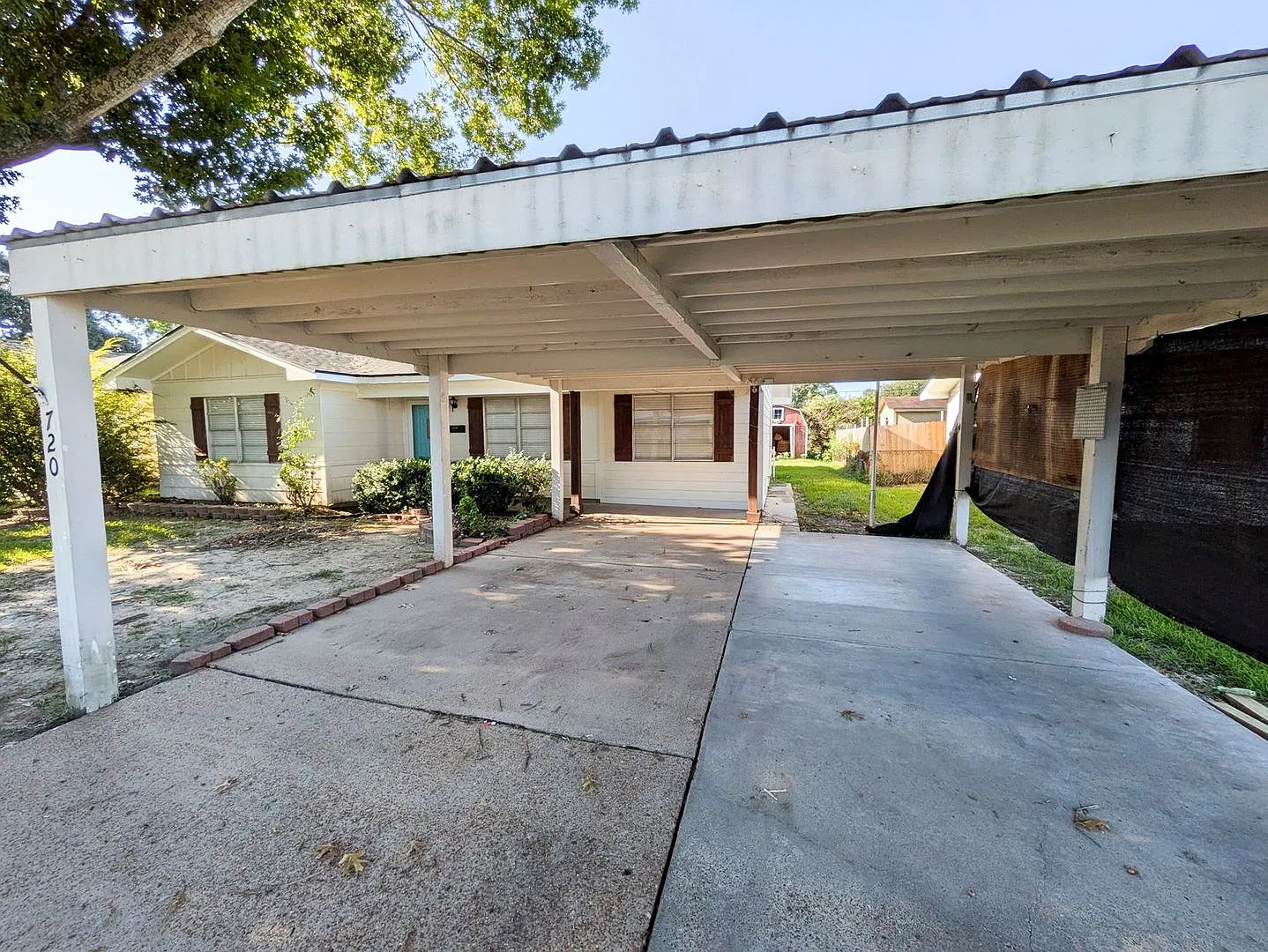 720 S. 6th St, Nederland TX 77627 — Photo 2