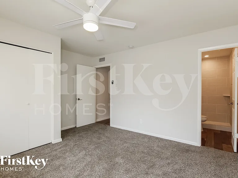 10843 N 45th Ave — Photo 11