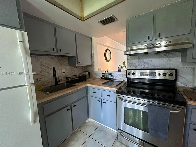 1333 E Hallandale Beach Blvd #224 — Photo 9