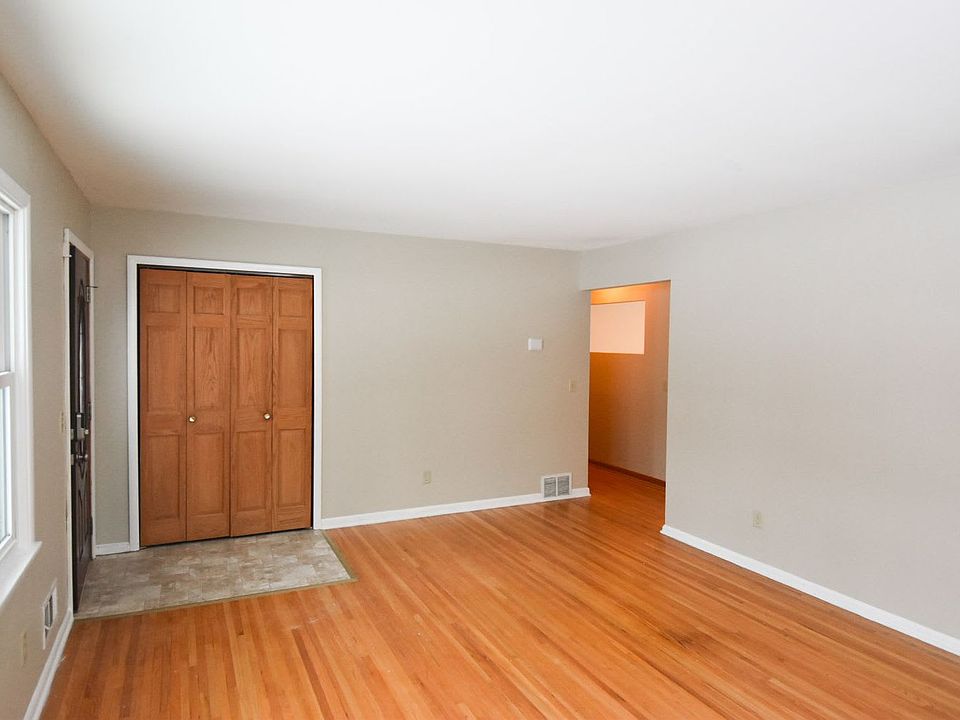 5434 Rhode Island Ave N, New Hope, MN 55428 Zillow