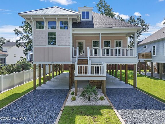 2nd image of 170 NE 31st Street