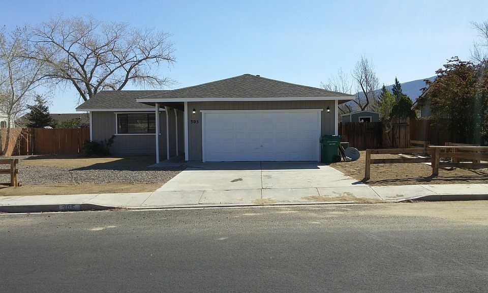 2nd image of 305 Driftwood Way