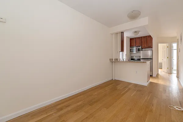 Rented by AZ REALTY NYC LLC | media 8