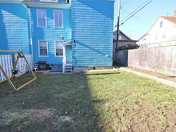 2nd image of 115 Newport Ave