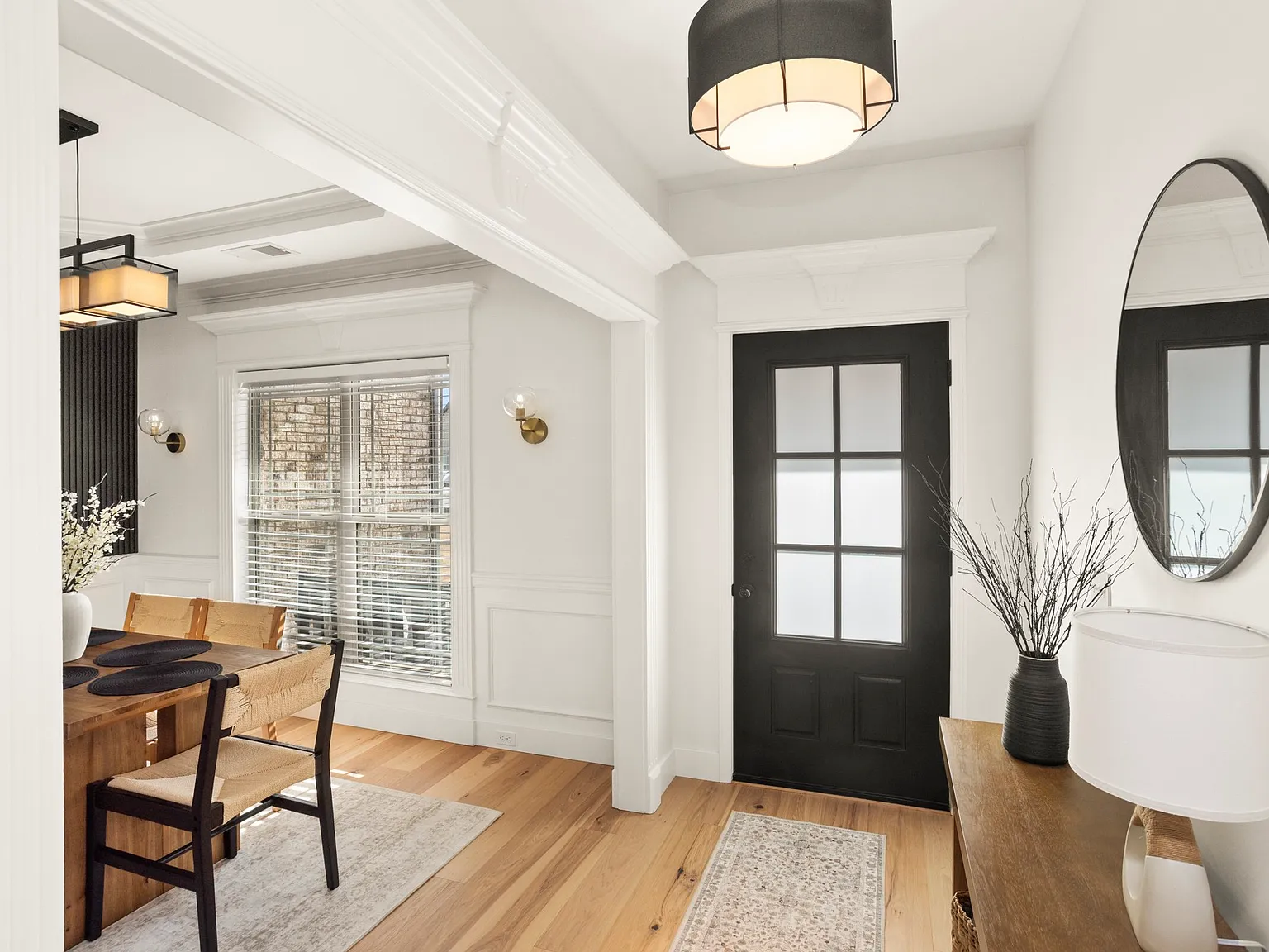 3 bed, 2.0 bath, 1935 sqft, $3,000 — Photo 4