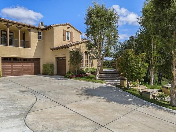 2nd image of 26563 Mont Calabasas Dr