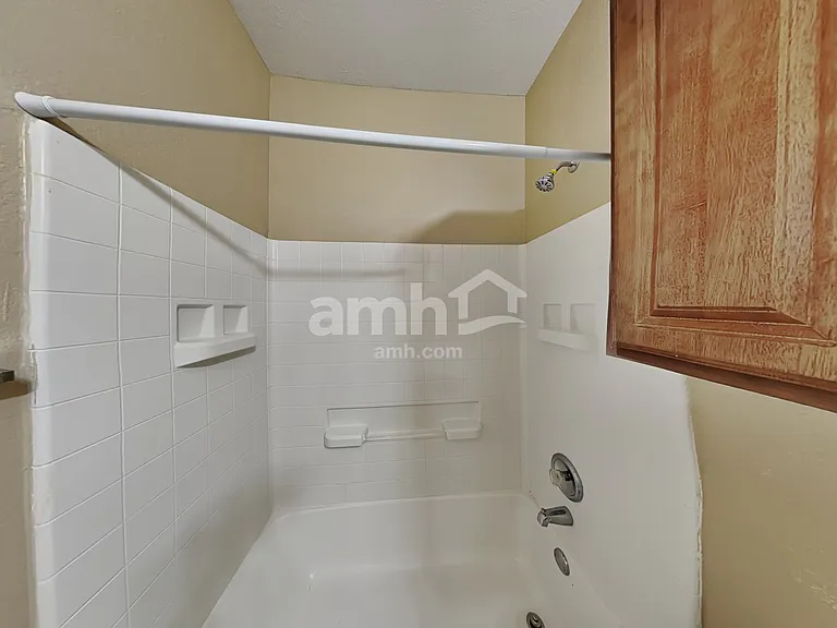 202 Almquist St — Photo 20