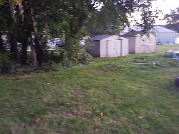 4th image of 6420 NW 56th St
