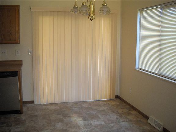5th image of 3408 Burlington Ave