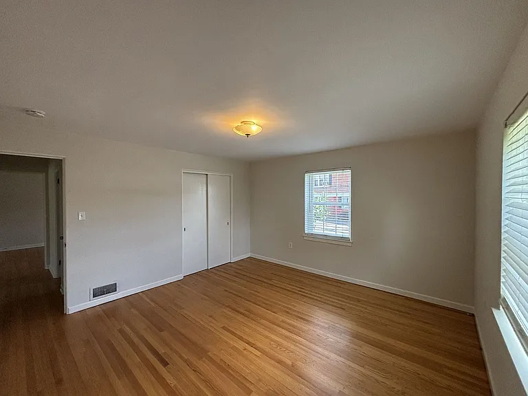 22 Macungie Ave — Photo 10